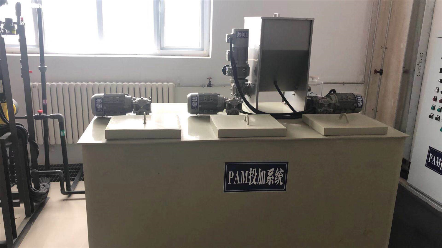 盐城三箱式加药装置